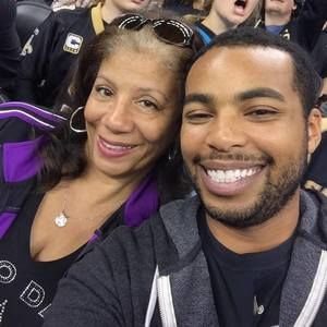 Meet your Posher, Denise